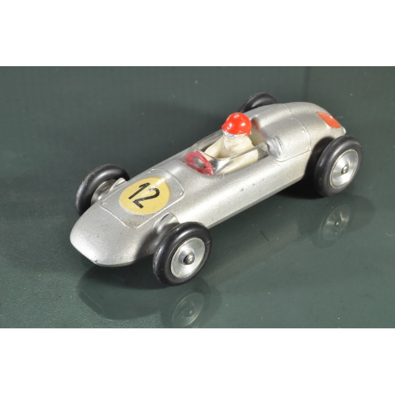 Solido "Serie 100" 117 1:43 Porsche FII F2 - argent 12