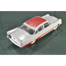 Dinky Toys  GB 192 De Soto Fireflite