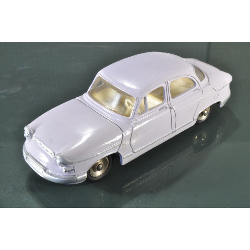 Dinky Toys France 547 Panhard PL17