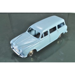 Dinky Toys France 24F Peugeot 403 Familiale