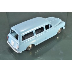 Dinky Toys France 24F Peugeot 403 Familiale