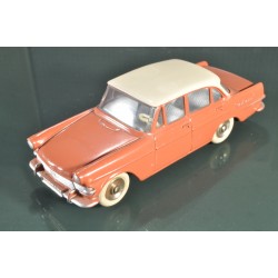 Dinky Toys France 554 1:43 Opel Rekord